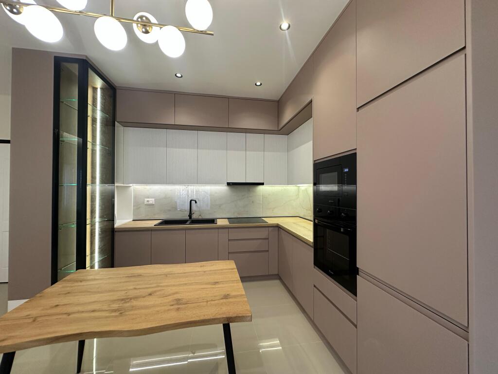 APARTAMENT 2+1+2 ME POST PARKIMI | ME QIRA | LIQENI I FARKËS