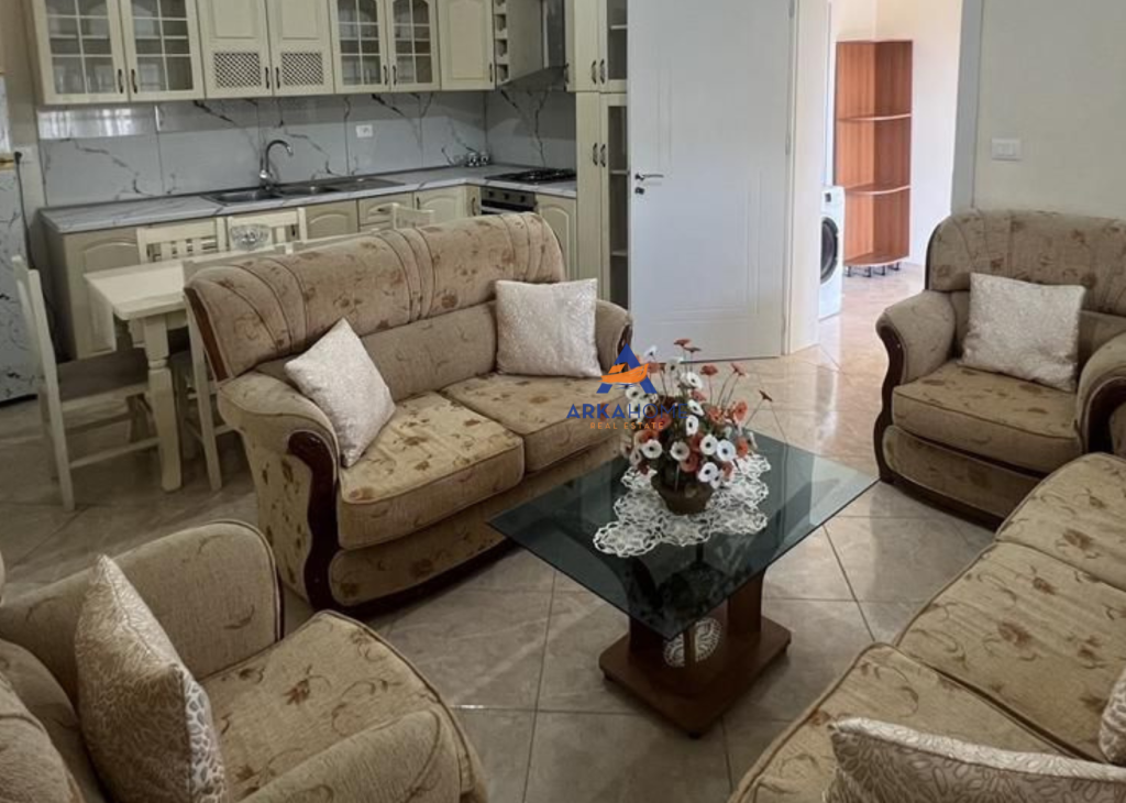 AFFITTASI APPARTAMENTO 2+1 "A FARKE" 300 EURO.