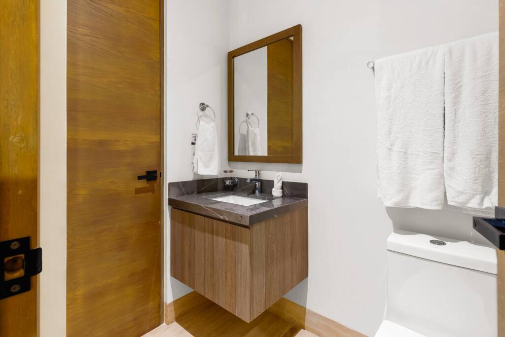 Apartament me qera 2+1 tek Rruga Riza Cerova (ID B2201383) Tirane