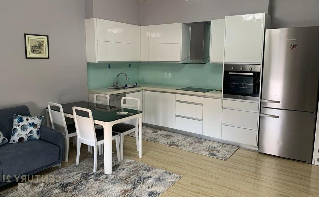 Apartament me qira 1+1, Myslym Shyr