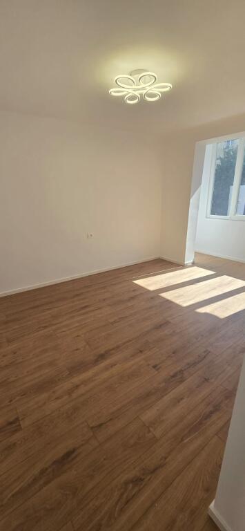 Apartament 1+1 tek Myslym Shyri!