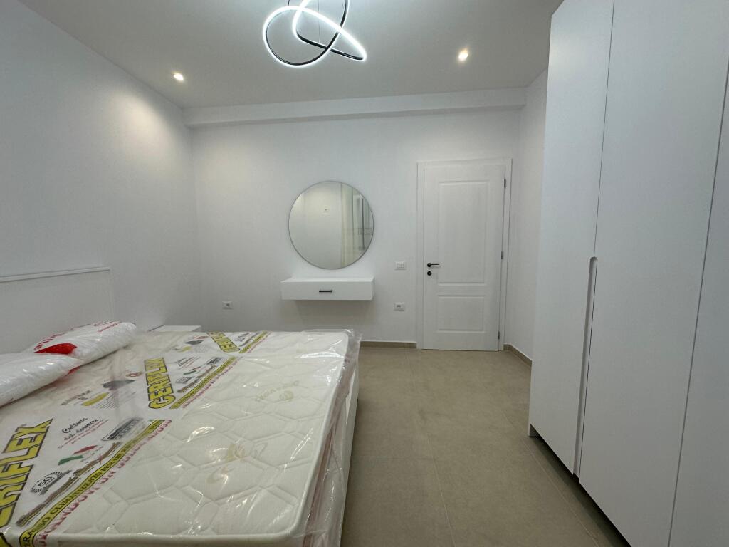 APARTAMENT 1+1 ME QIRA | I Pa Banuar Me Pare |  Sauk