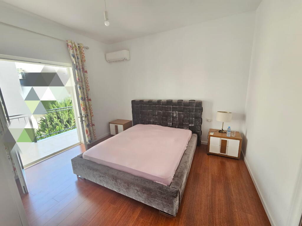 Vile 3 Kateshe Me Qera tek Liqeni i Thate (ID BV22453) Tirane
