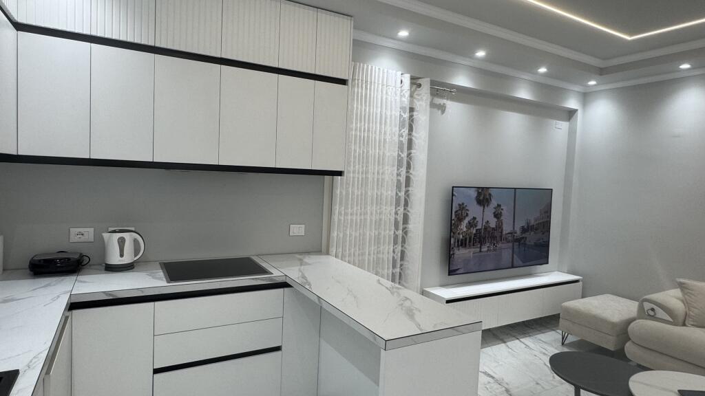 Jepet apartament pran spitalit ne durres