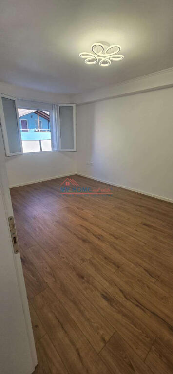 Apartament 1+1 në shitje Myslym Shyri Tiranë