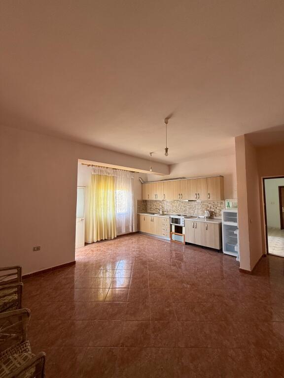 🏡 Appartamento 2+1+2 balconi in vendita a Vlora  Zona Albano &amp; Romina