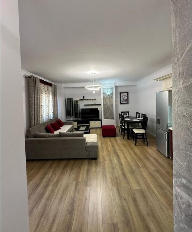 APARTAMENT NE SHITJE 2+1,FABRIKA E QELQIT-KOMBINAT