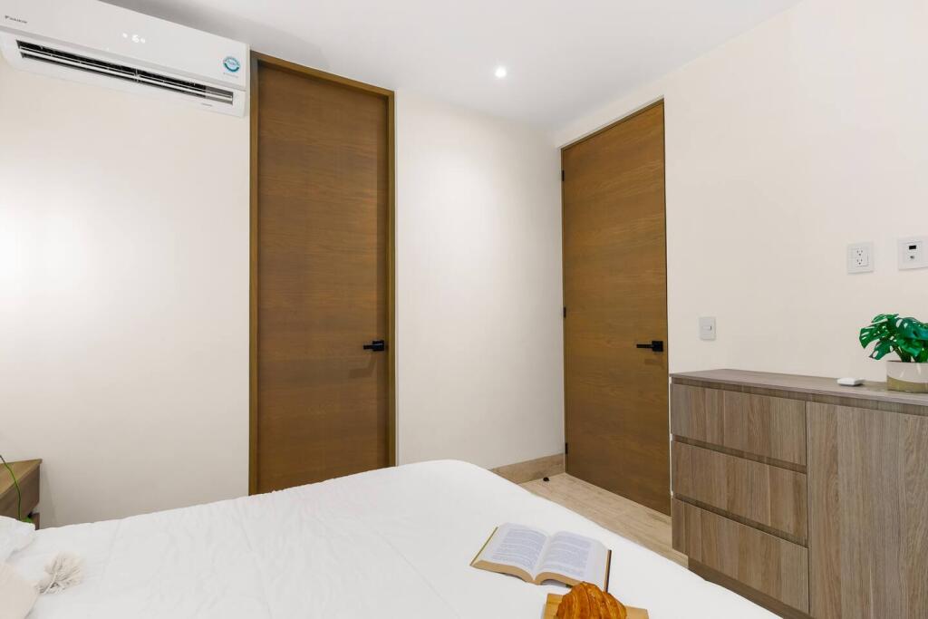 Apartament me qera 2+1 tek Rruga Riza Cerova (ID B2201383) Tirane