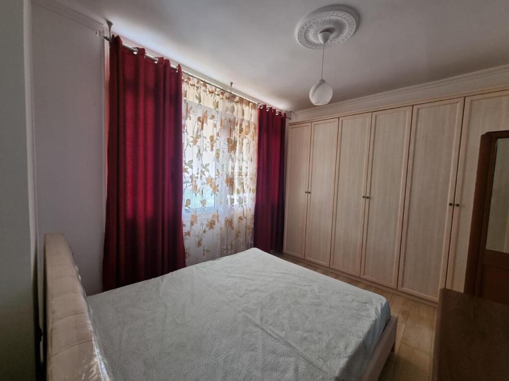Jepet me qera 2+1 ne astir 450 eu