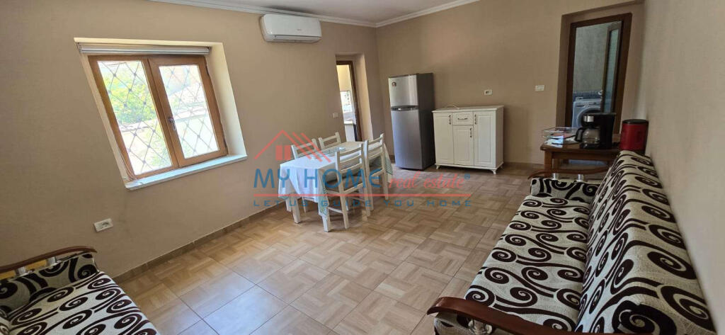 Apartament 2+1+2 ne Shitje rruga Fortuzi Tirane