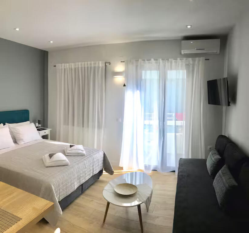 Apartament me qera 2+1+2 Tek Pazari i Ri (ID B2201096)