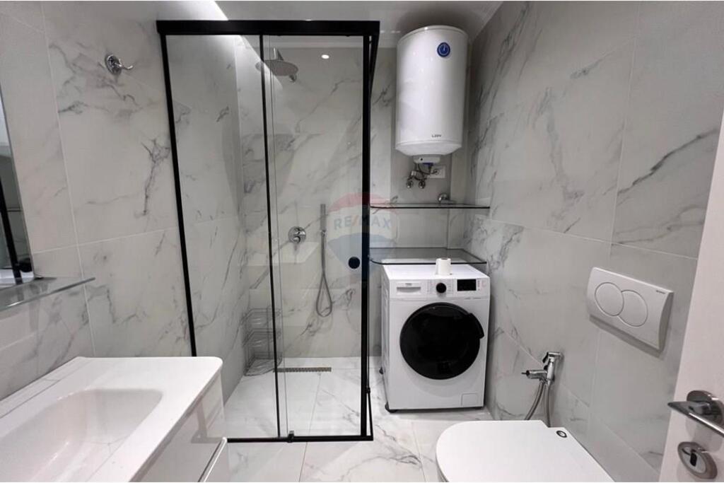 Apartament - Për Qira - Bulevardi Zogu I, Tiranë