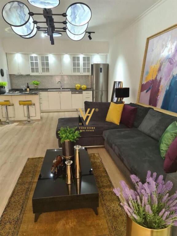VENDESI APPARTAMENTO 1+1+BLK ALLA COMUNE DI PARIGI 200.000 EURO