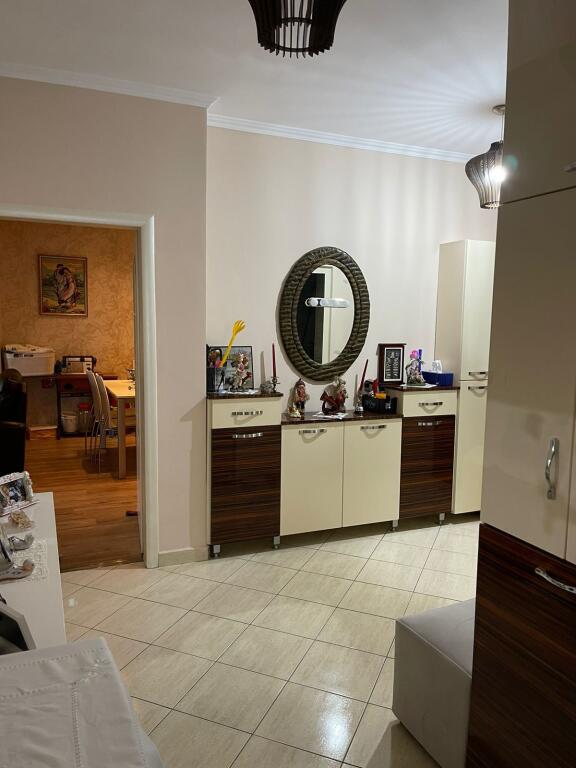 2+1 apartment for rent at 21 Dhjetori