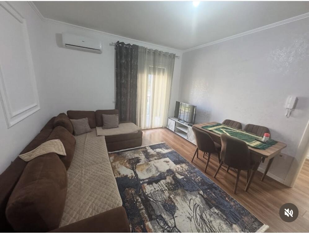 1+1,i mobiluar luks,te mine peza,cmimi 600 euro