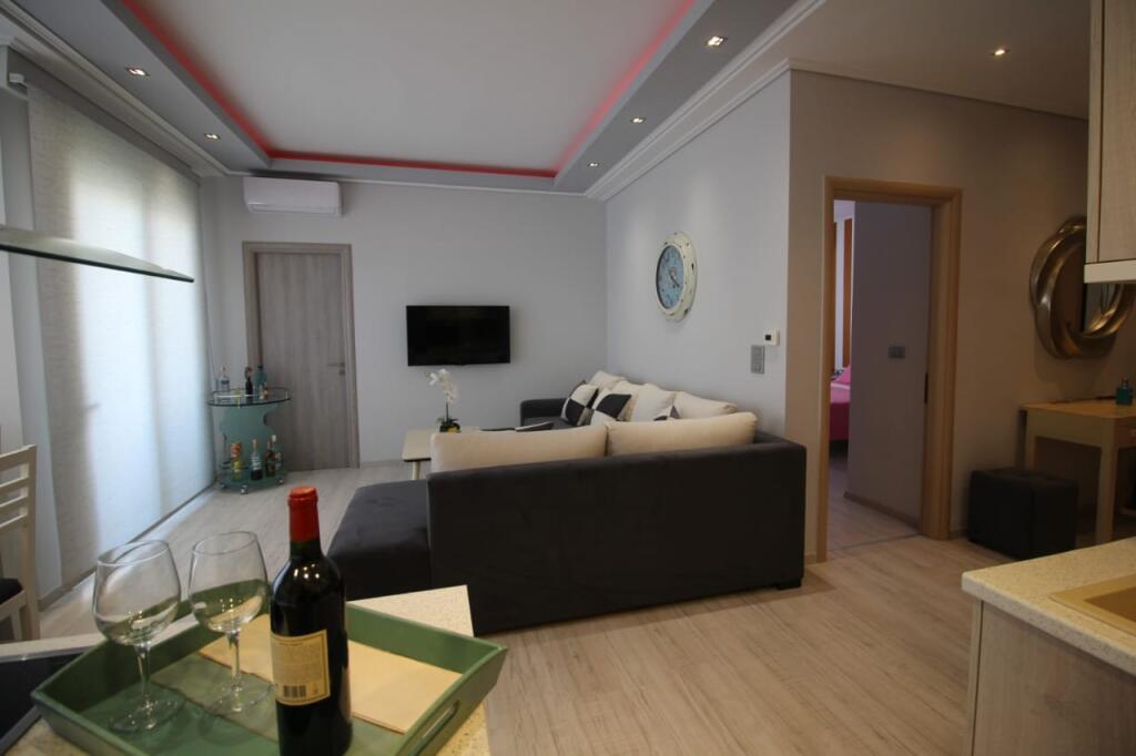 Shitet super apartament ne Sarande