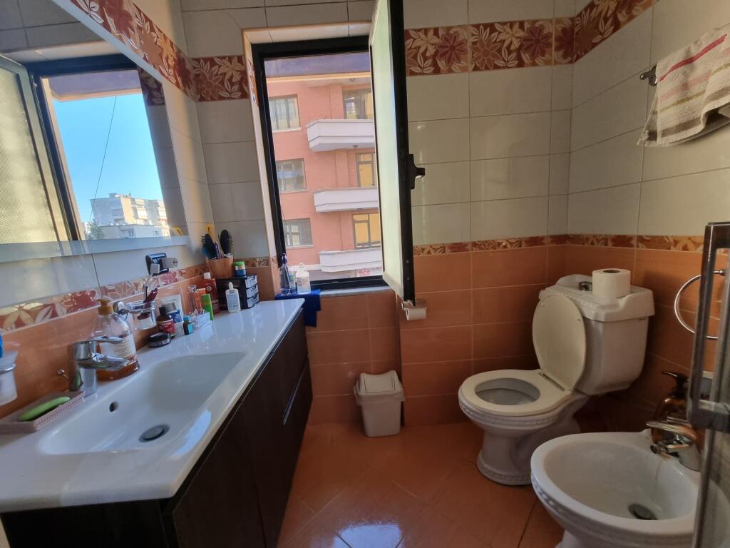 2+1 apartment for rent at 21 Dhjetori