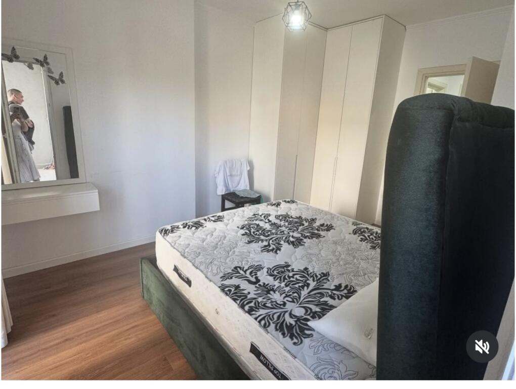 1+1,i mobiluar luks,te mine peza,cmimi 600 euro