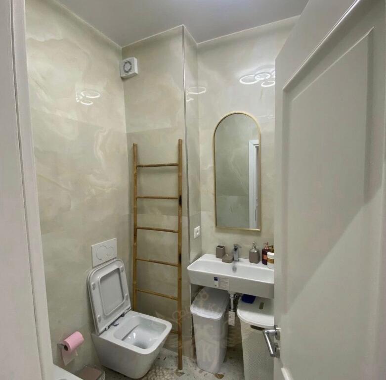 Super Apartament me Qera • 1+1 + ballkon• 2Kondicioner, Ballkon i Bollshem dhe tualet me aspirim,