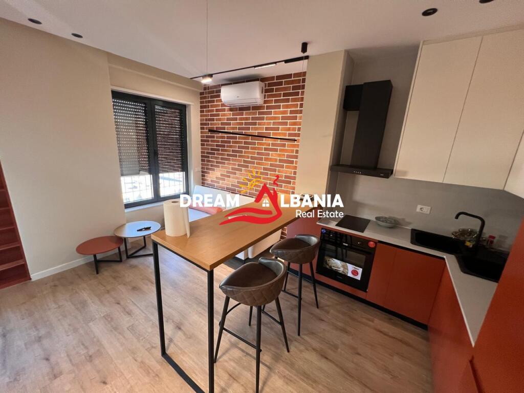 Affittasi appartamento 1+1 in via Karl Gega (ID 42111320)