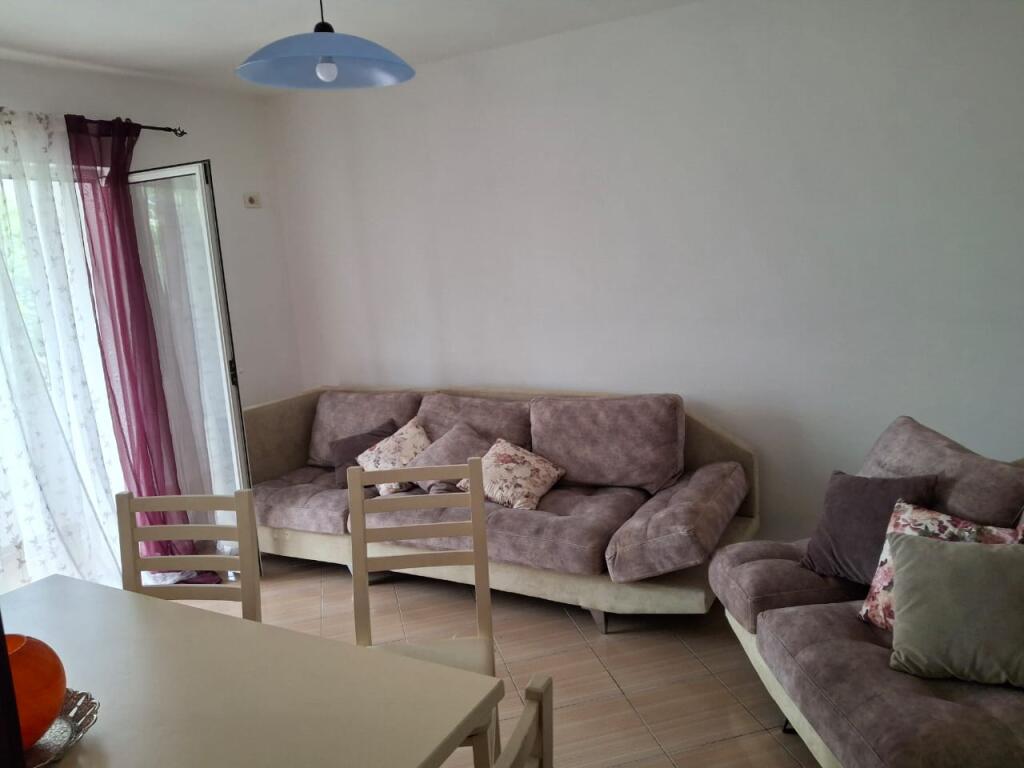 Appartamento 1+1 in affitto a 21 Dhjetori!