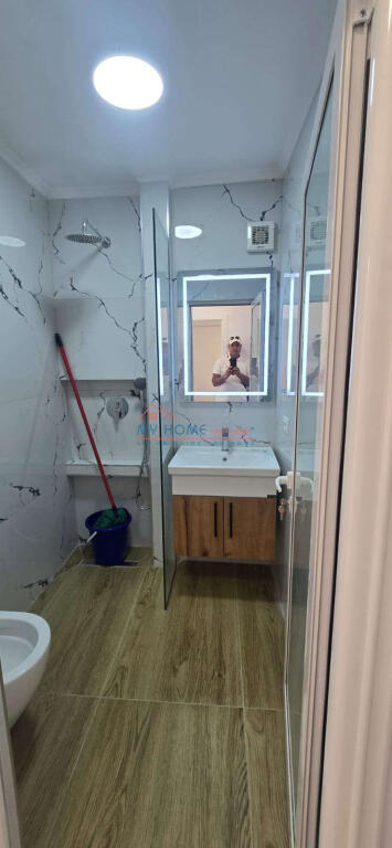 Apartament 1+1 në shitje Myslym Shyri Tiranë