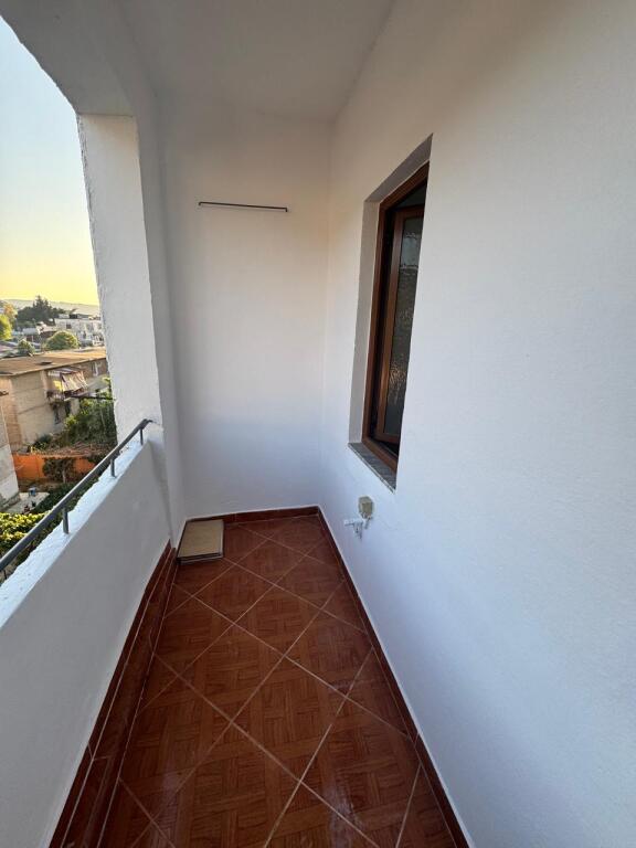 Shitet apartament 1+1 ne Kombinat