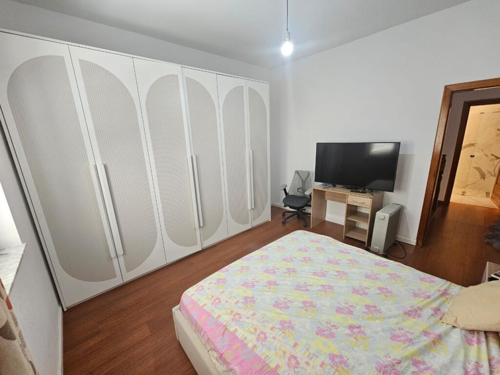 Vile 3 Kateshe Me Qera tek Liqeni i Thate (ID BV22453) Tirane
