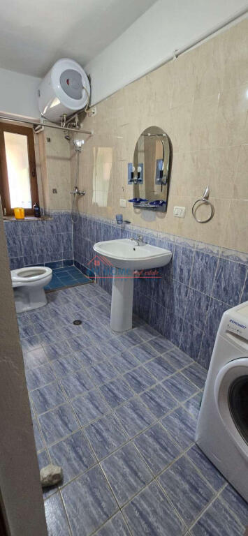 Apartament 2+1+2 ne Shitje rruga Fortuzi Tirane