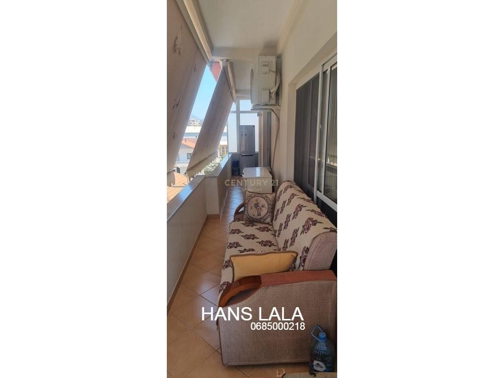 Apartament 2+1 me Qira – Zogu i Zi, Kati i 4-t, Vilë Private.