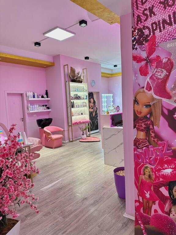 Business Premises Beauty salon for sale