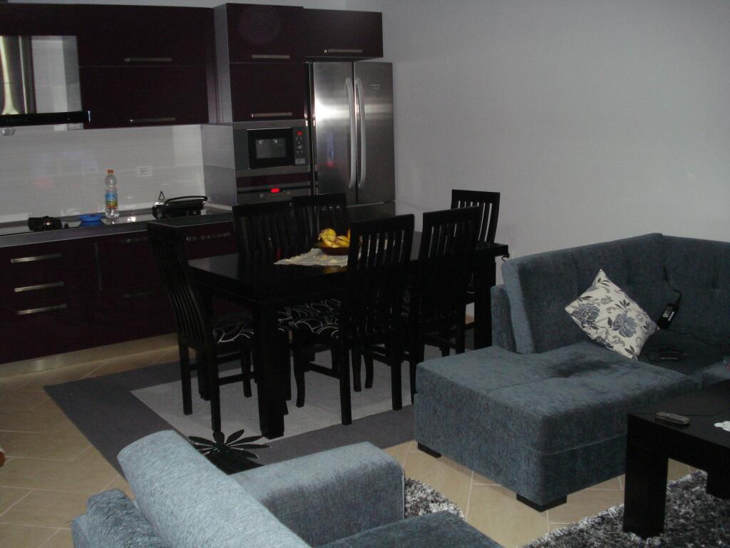 Apartament 2+1 me qera + (Garazhd 38,3 m² / 2 Poste Parkimi) në Don Bosko ( Pa Agjensi Imobiliare)