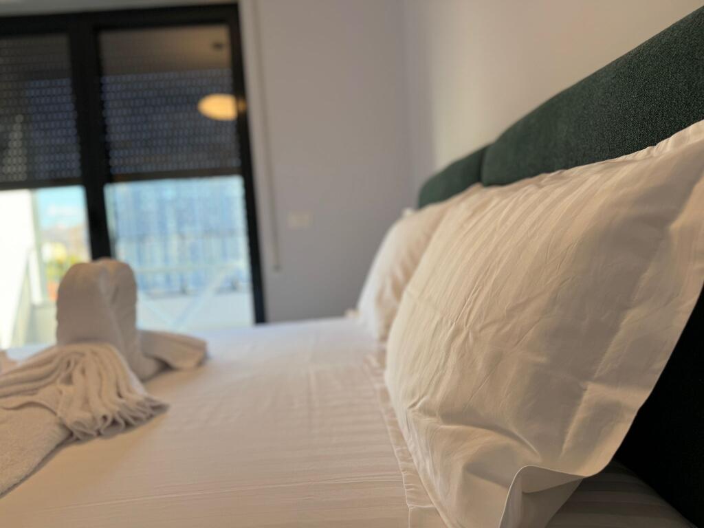Jepet apartament 1+1 me qira pra e St te Trenit!