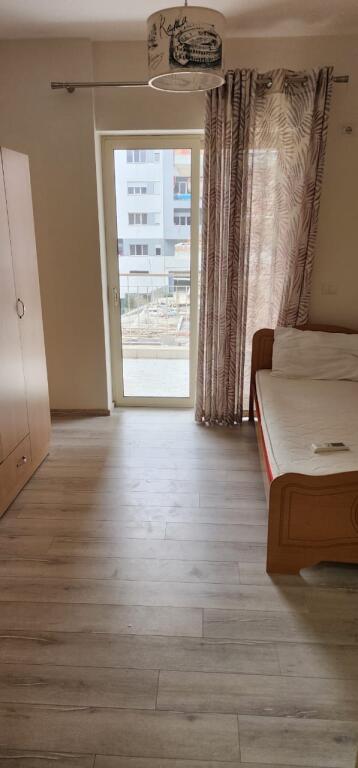 2+1,arredato,giardino zoologico,600 euro