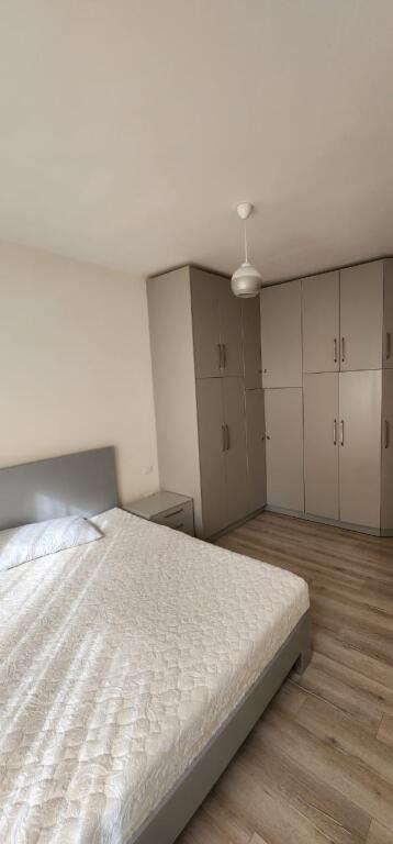2+1,arredato,giardino zoologico,600 euro