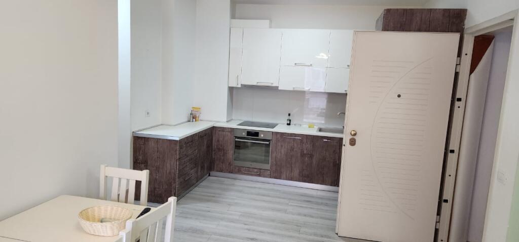 2+1,arredato,giardino zoologico,600 euro