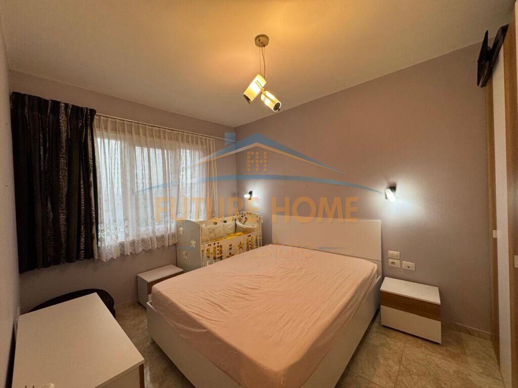 Shitet Apartament 1+1+Oborr+Post Parkimi, Vala Mar, Gjiri i Lalzit