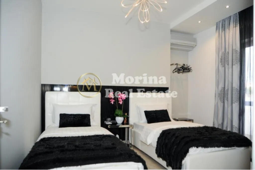 Affitto, Appartamento 2+1+2, Palazzi Agimi, 950 euro/mese.