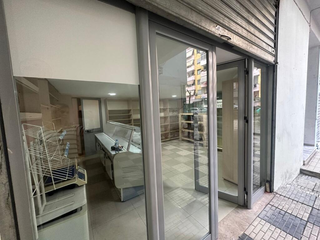 Unit for sale with an area of 29.9 m², first floor, in Yzberisht