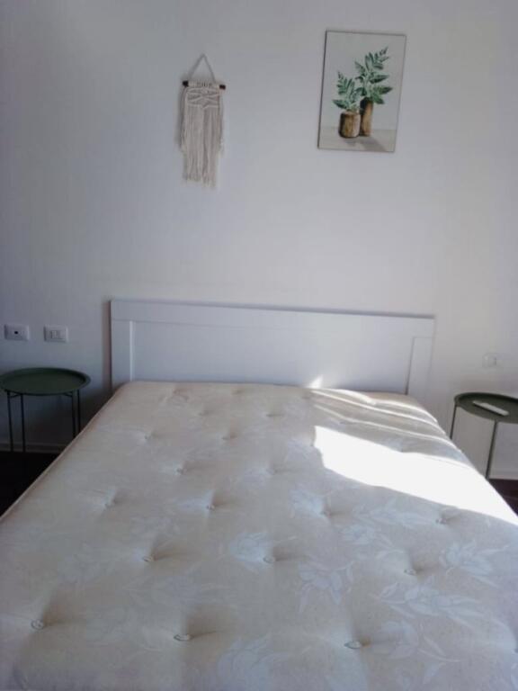 Appartamento 1+1 in affitto presso ASL, via Kongresi Manastirit
