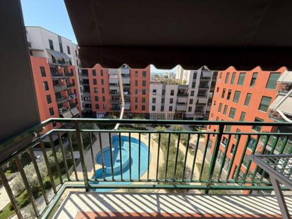 Apartment 1+1 for Sale, Green City, Unaza e Re