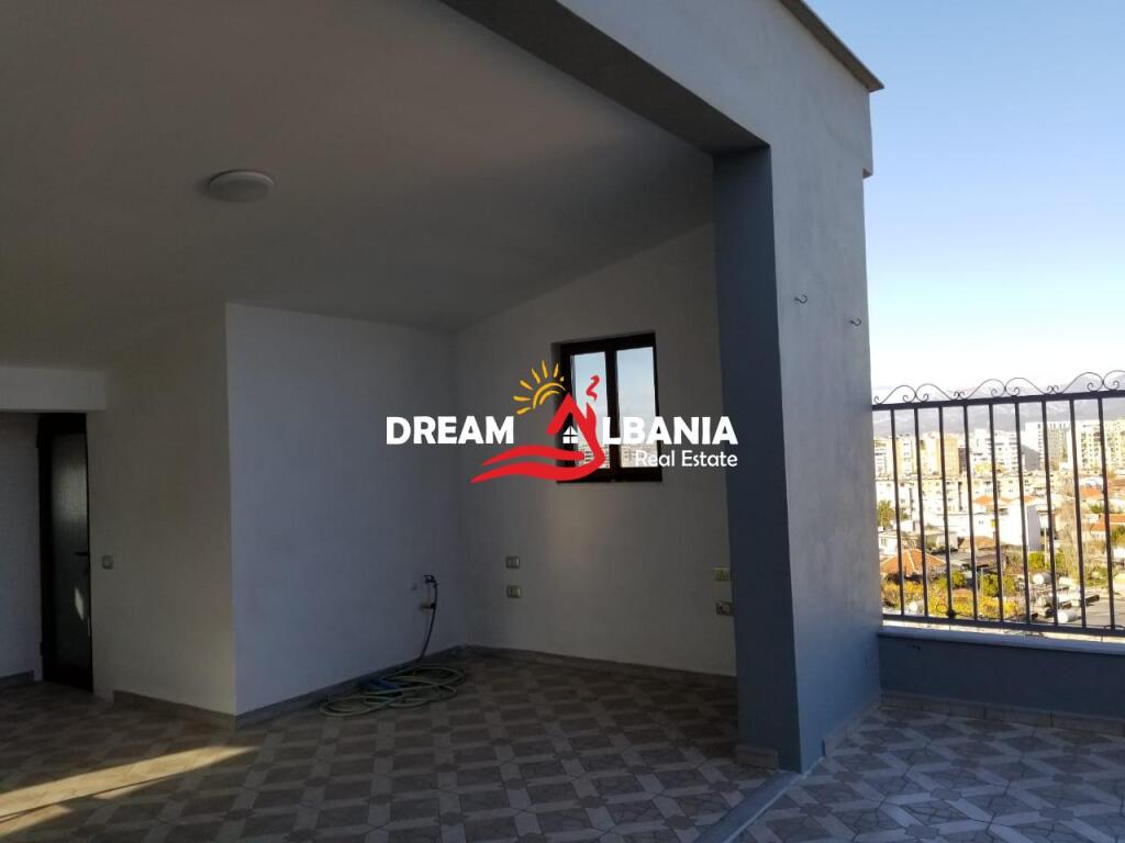Vendesi Super Villa di 5 piani a Selite vicino alla scuola Marin Barleti a Tirana (ID 4151156)