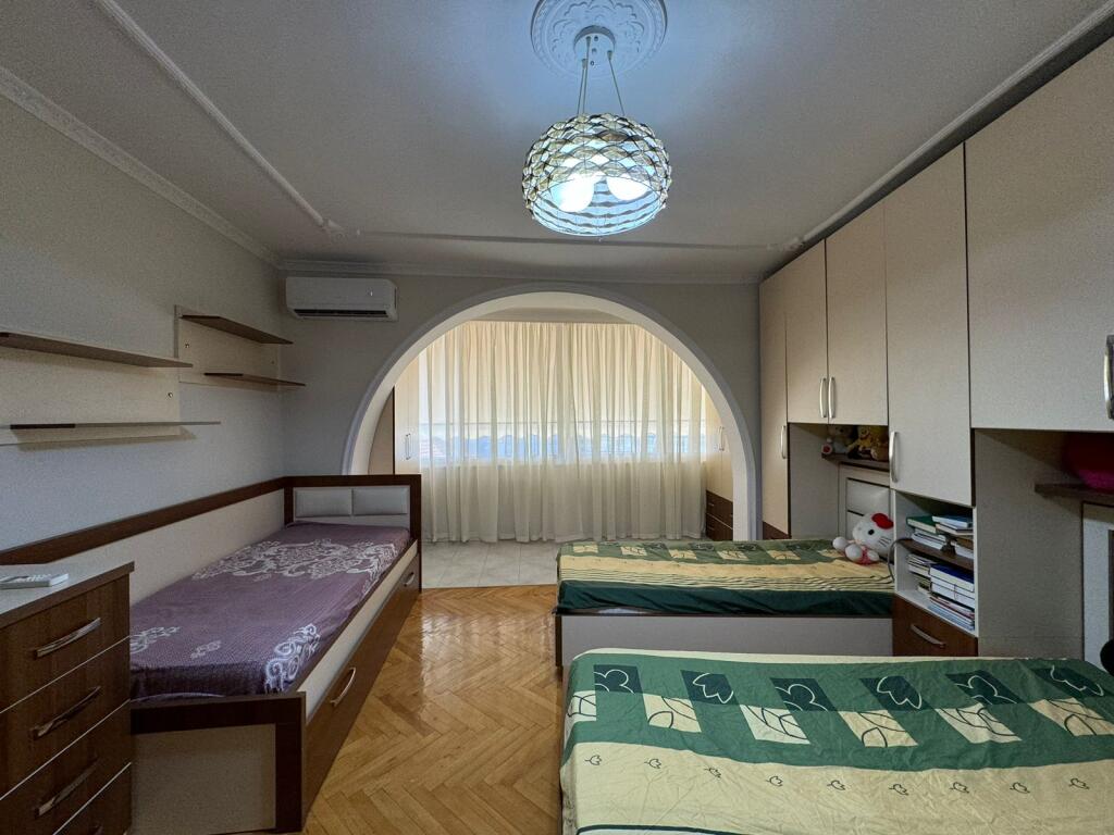 🏢All'inizio della strada di Kavaja, è in affitto un appartamento arredato 2+1, 700 Euro