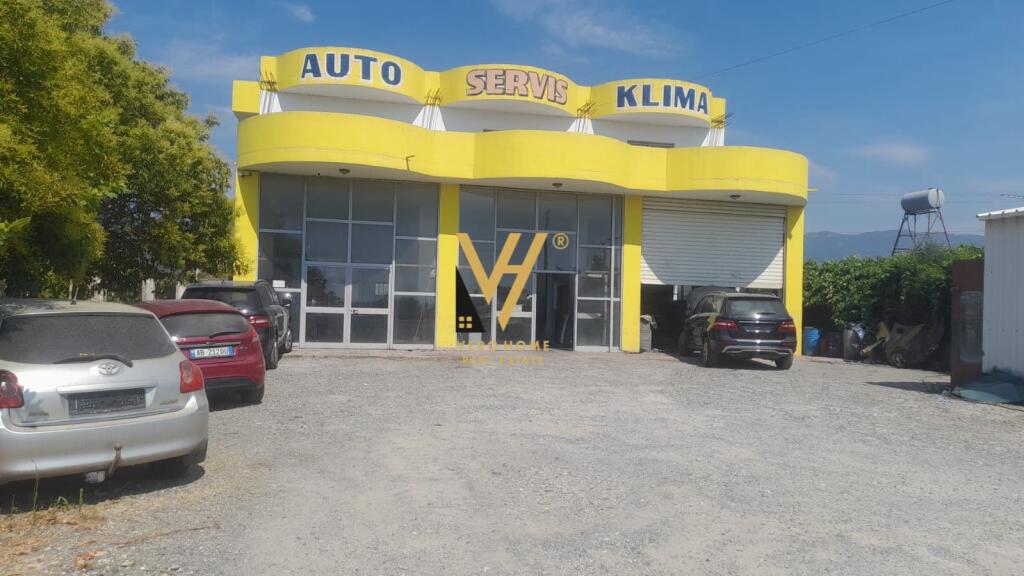 IMMOBILE COMMERCIALE IN VENDITA 1.520 M2 A LEZHE 200.000 EURO