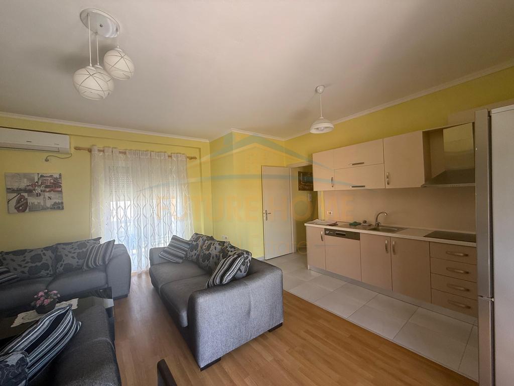 Qera, Apartament 2+1, Fresk