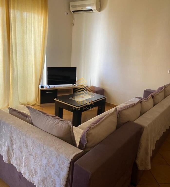 Affitto, Appartamento,2+1+2WC, Via Irfan Tomini, Palazzo con Freccia, 500 Euro