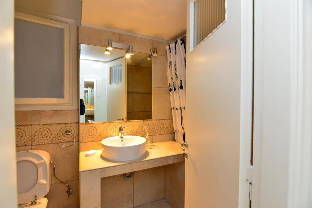 Appartamento In Affitto 1+1 al Complesso ASL 1 (ID B2101172) Tirana