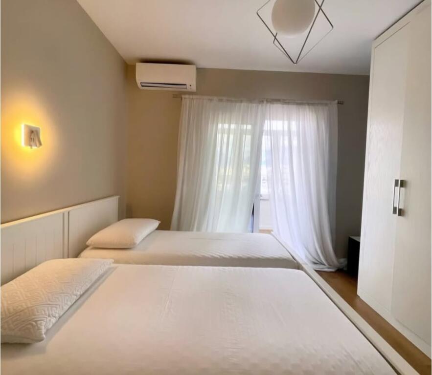 Vicino alla Via Kosovareve vendiamo: Super appartamento 1+1