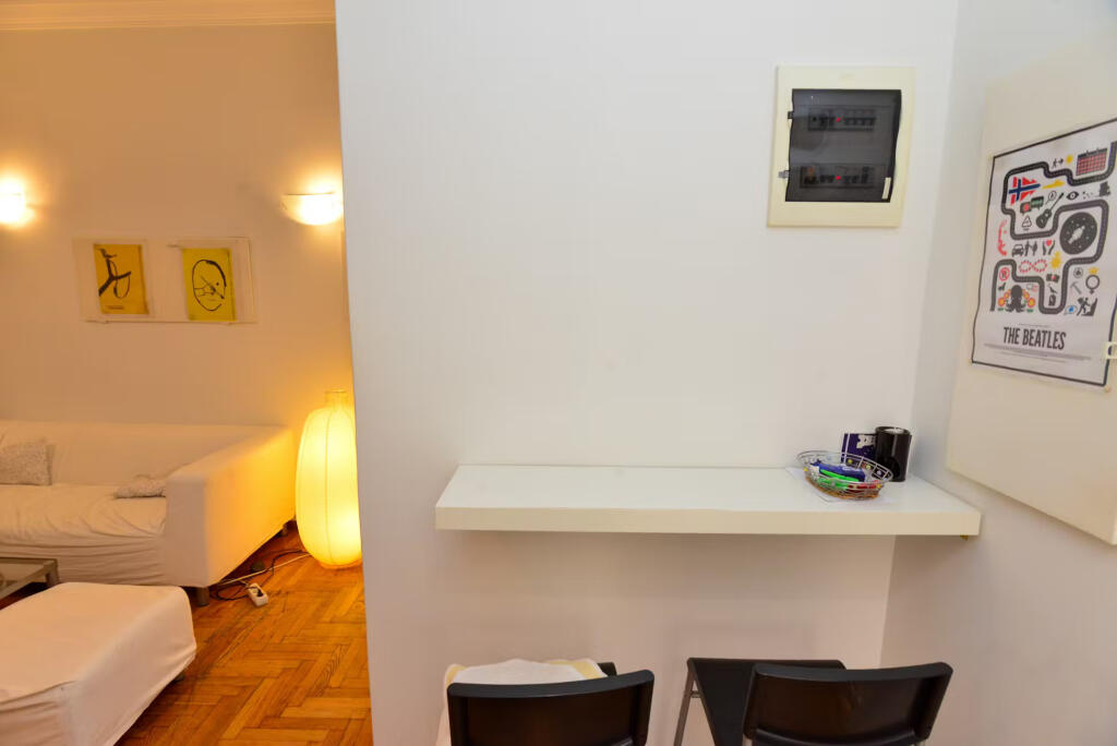 Appartamento In Affitto 1+1 al Complesso ASL 1 (ID B2101172) Tirana