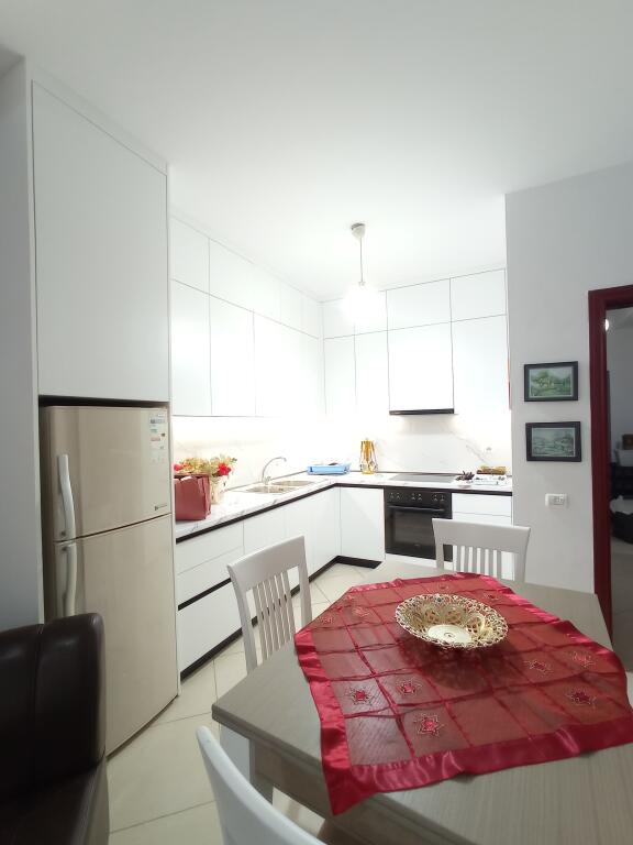Appartamento in Affitto ad Astir – vicino al Bar Artistit